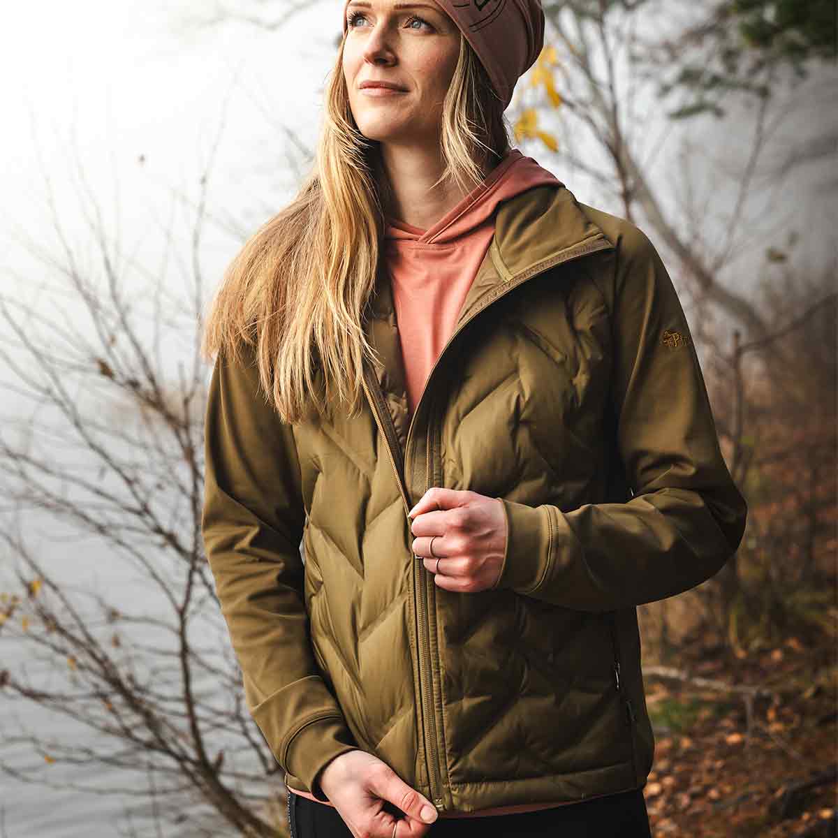 Pinewood Abisko Women's Insulation Hybrid Jacket - Olive Green - Model