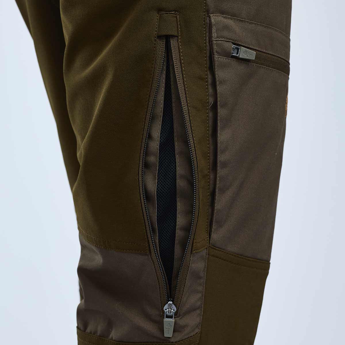 Pinewood Caribou TC Trousers - Dark Olive - Zip Vent