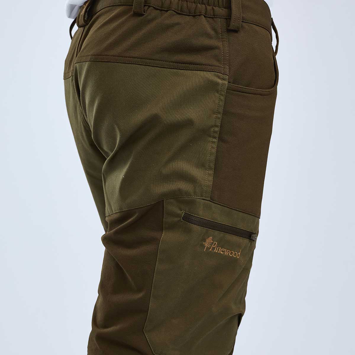 Pinewood Finnveden Hybrid Shorts - Dark Olive