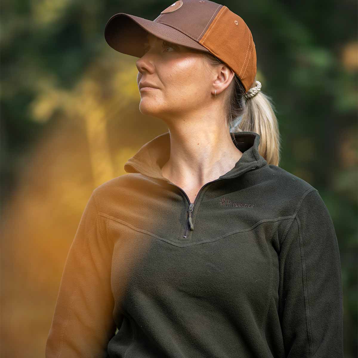 Pinewood Tiveden Women's Fleece Sweater - Green - Model