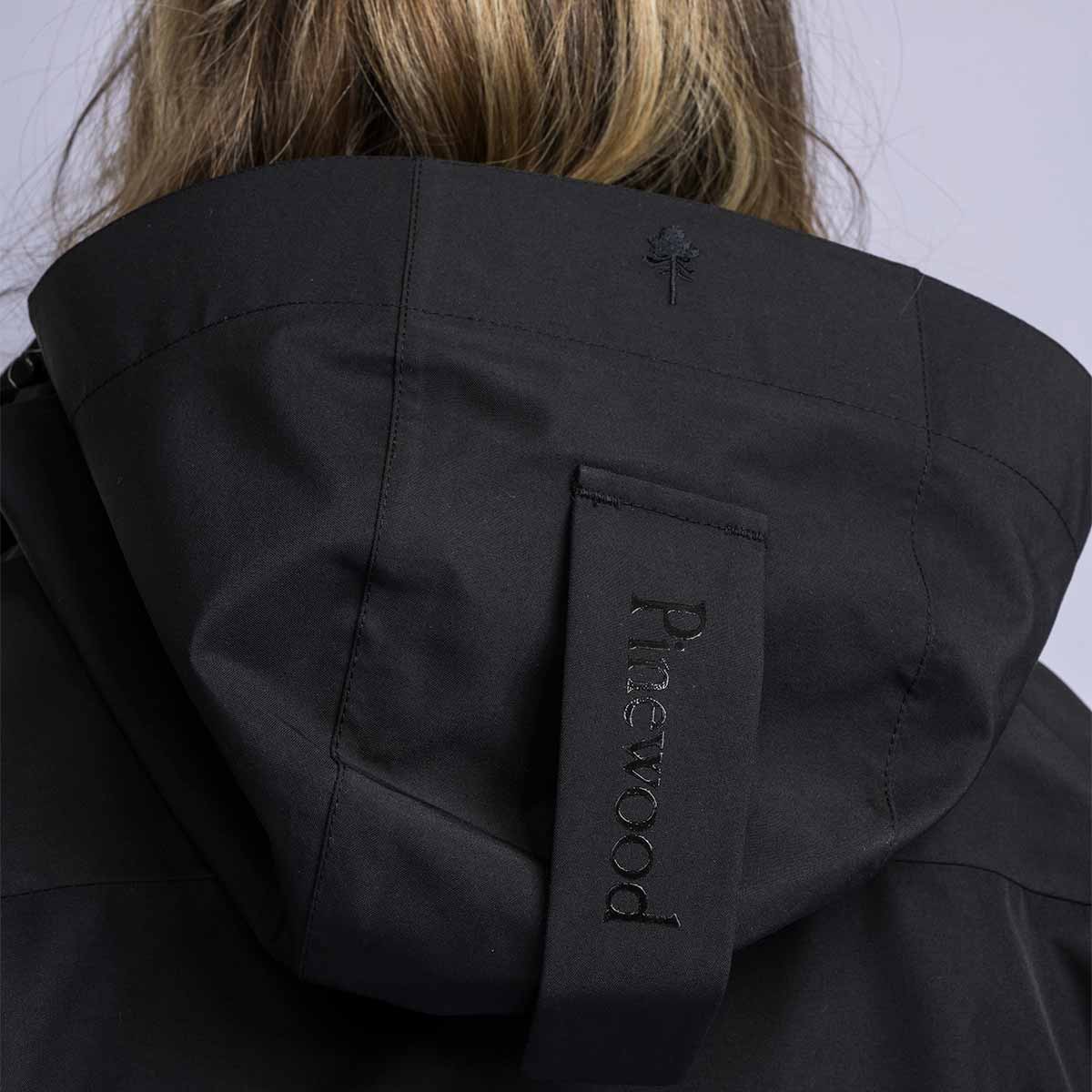 Pinewood Women's Rain Parka - Black - Hood
