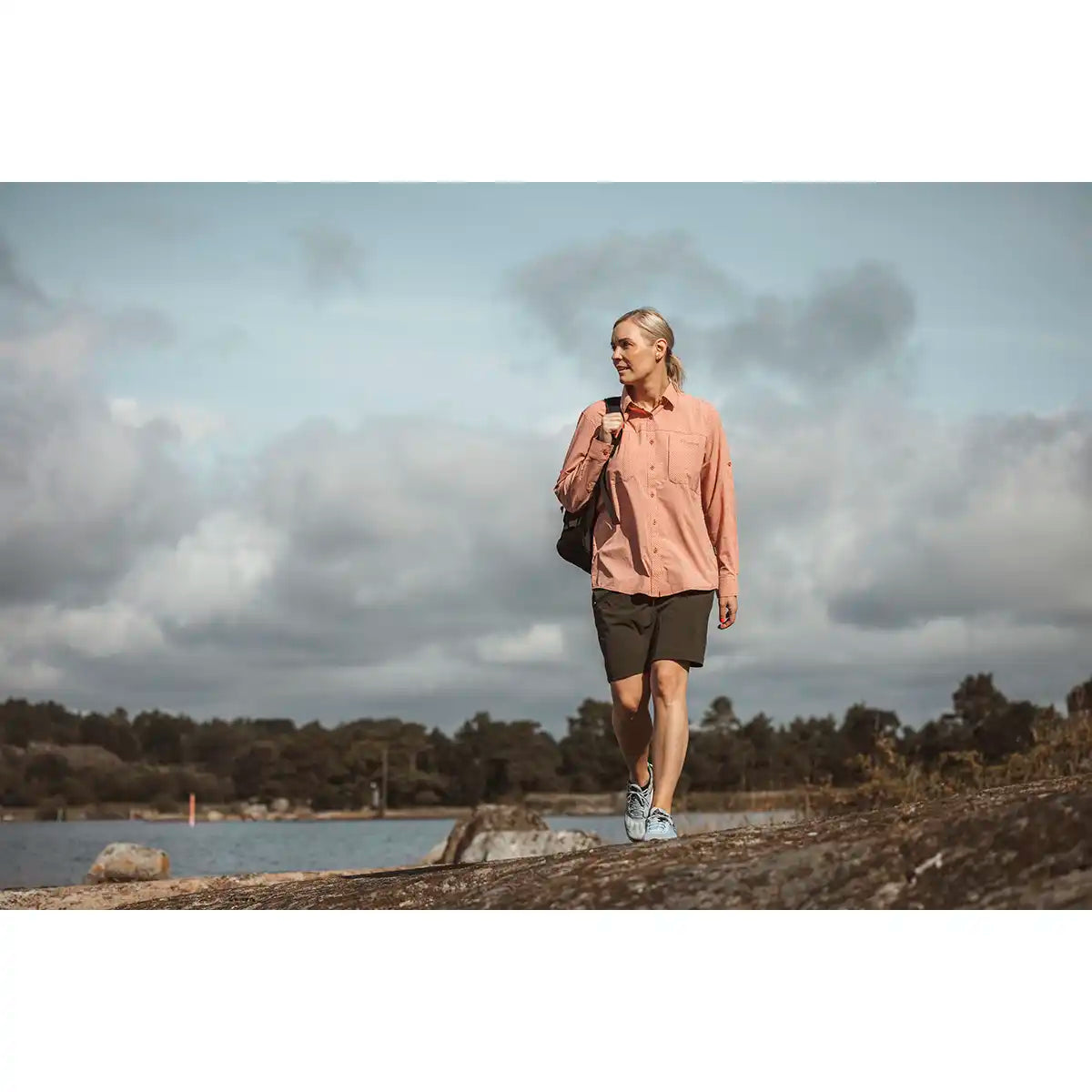 Pinewood Finnveden Hiking Skort- Moss Green- Lifestyle