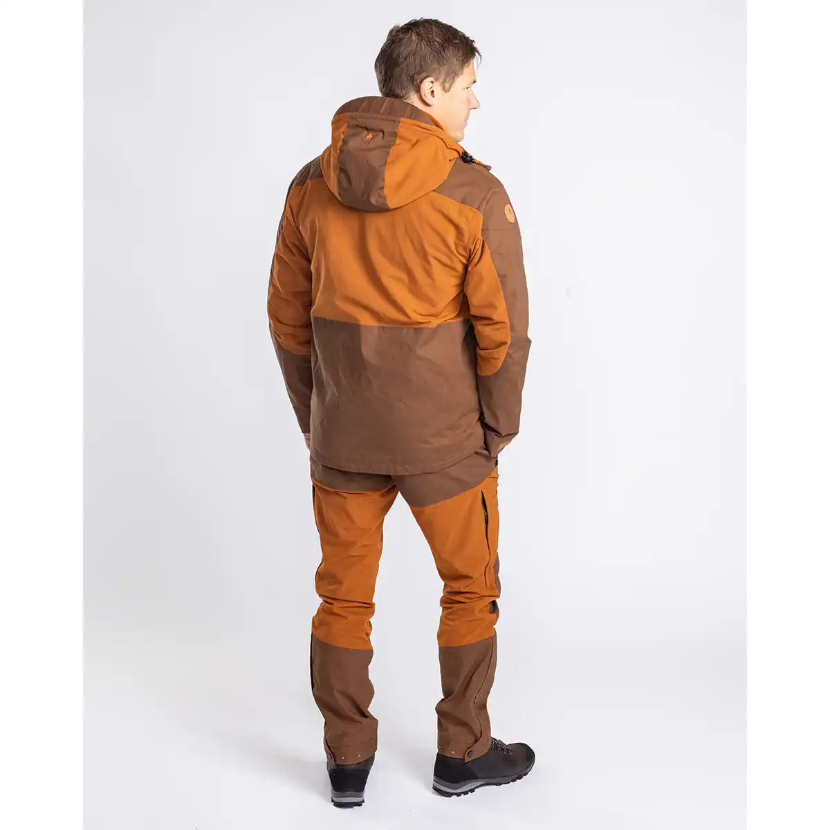 Pinewood Finnveden Hybrid Extreme Jacket- Fudge/Nougat- On Model- Back