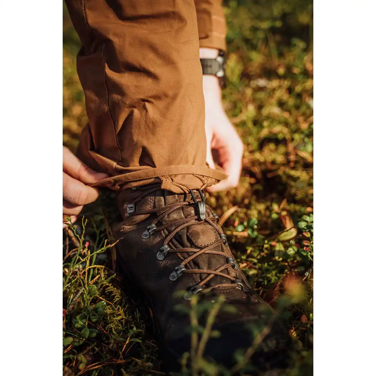Pinewood Finnveden Hybrid Trousers - Dark Brown - Ankle Close Up