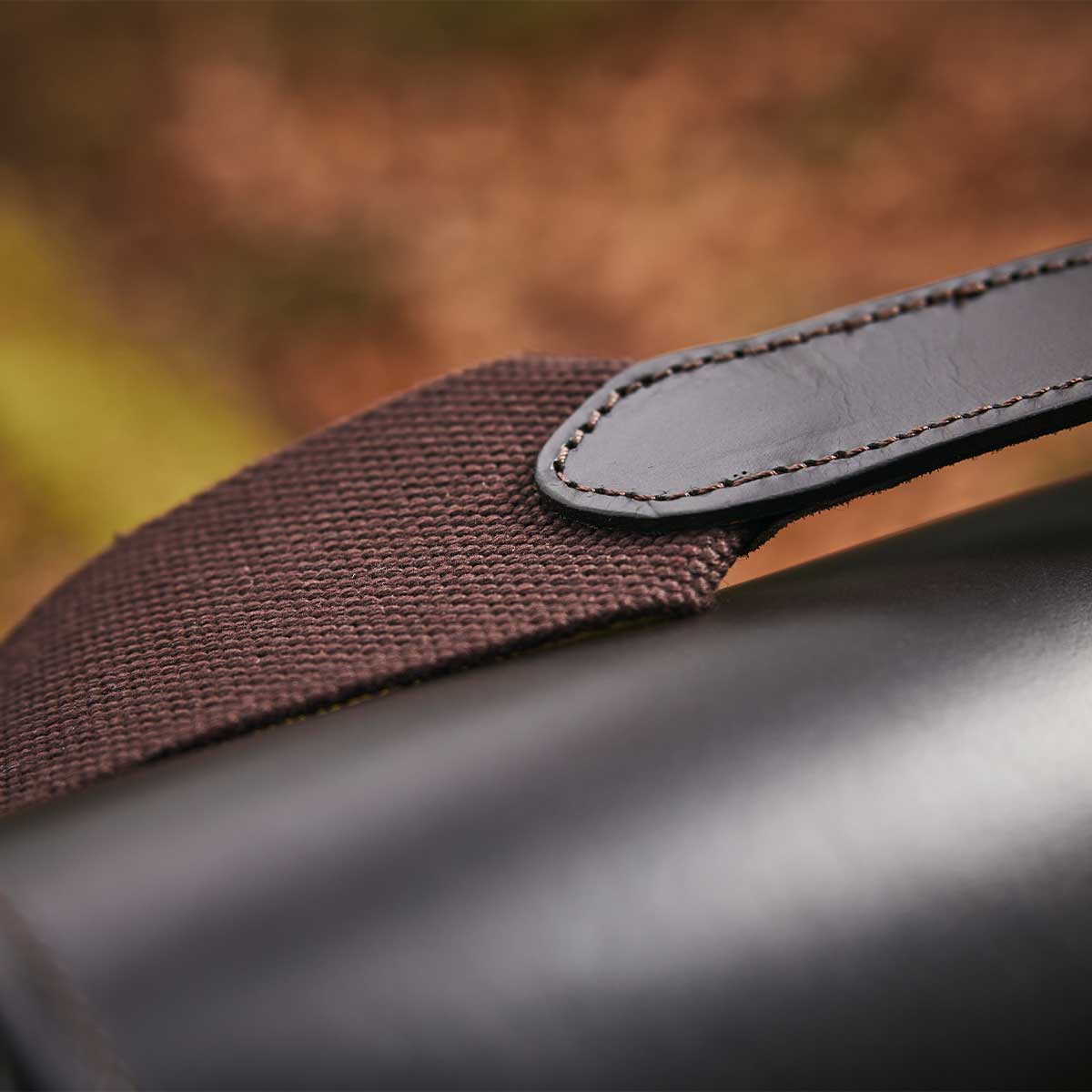 Chatham Premium Pull Up Leather Cartridge Bag - Dark Brown - Detail