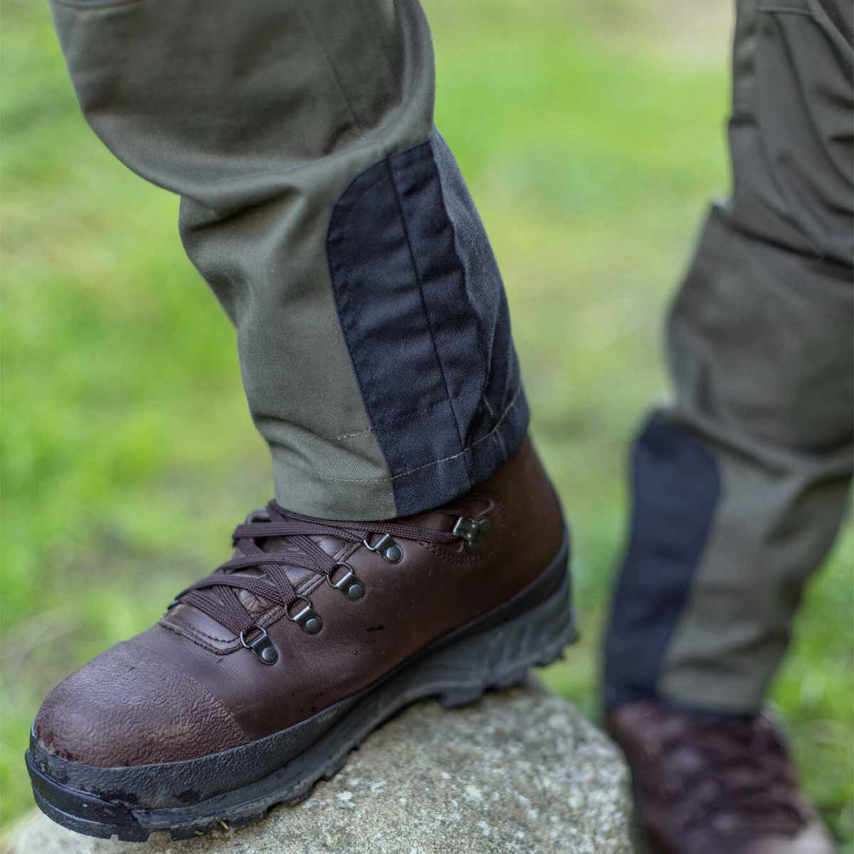 Ridgegate Trousers with DWR - Model