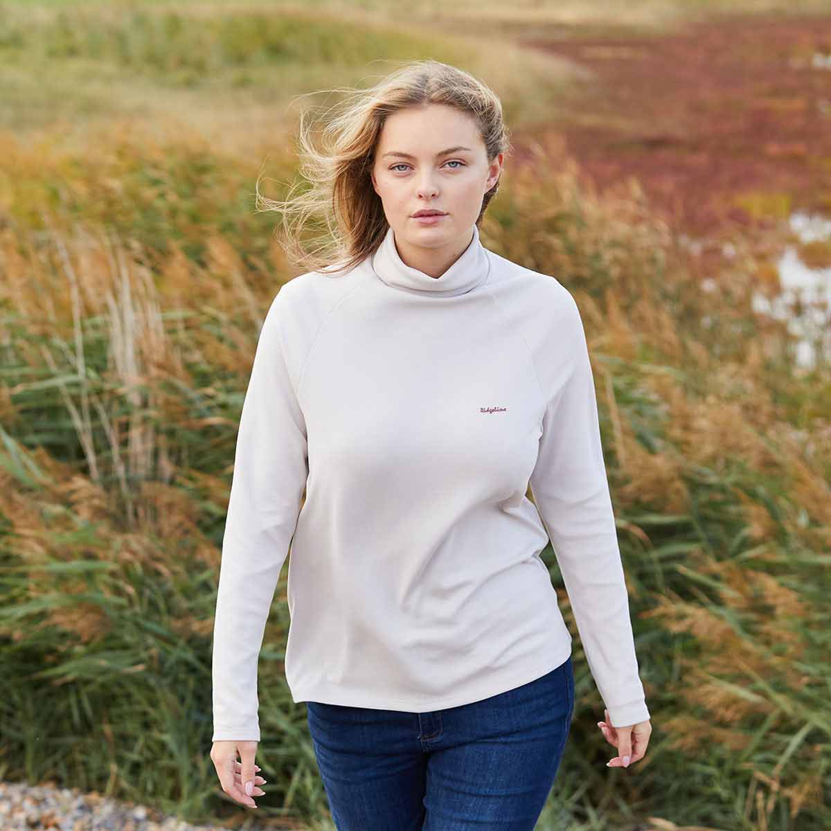 Ridgeline Women's Kelmarsh Top - Stone - Model