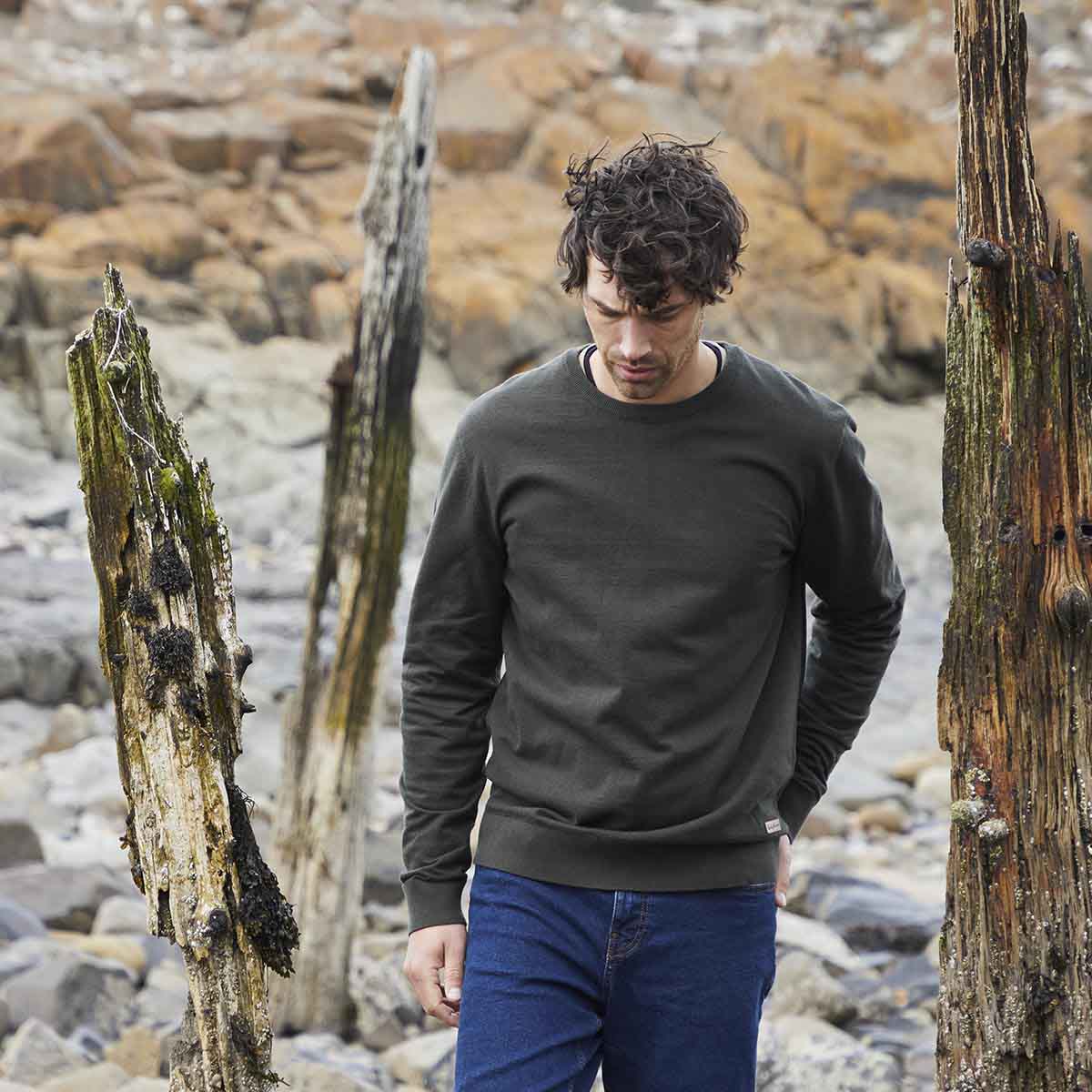 Ridgeline Men's Hartland Crew Neck Jumper - Deep Forest - Life