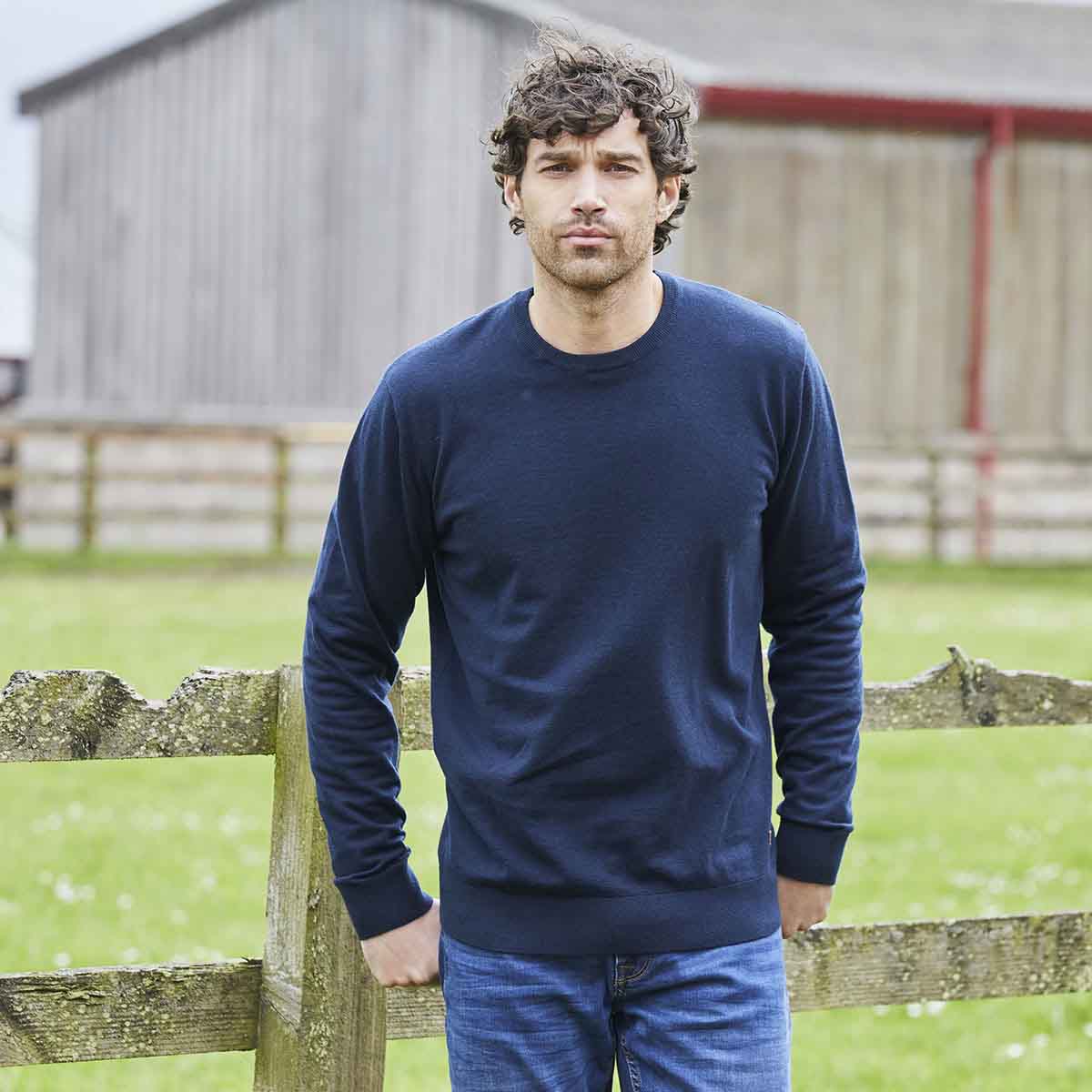 Ridgeline Men's Hartland Crew Neck Jumper - Navy - Life