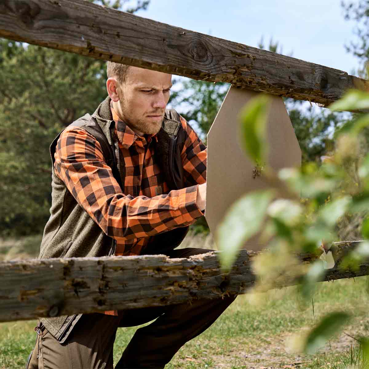 Harkila Scandinavian L/S Shirt - Mandarin Check - Model