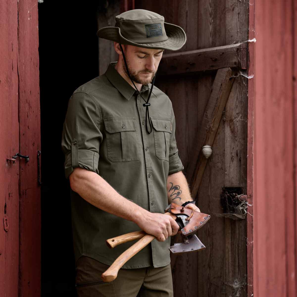 Seeland Selous S/S Cargo Shirt - Model