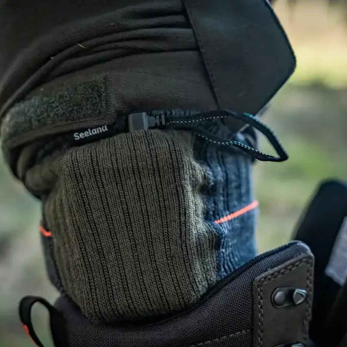 Seeland Celsius Heat Sock - In Action with Power Bank
