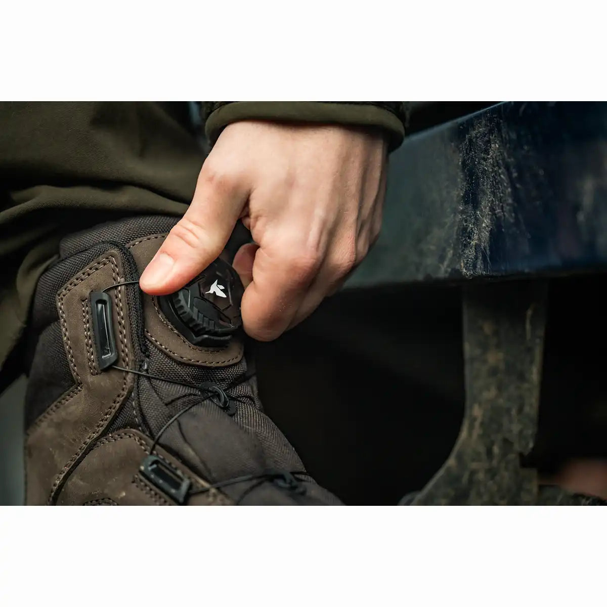 Seeland Enduro Dial Mid Boot - Worn By Model - Dial Lace System