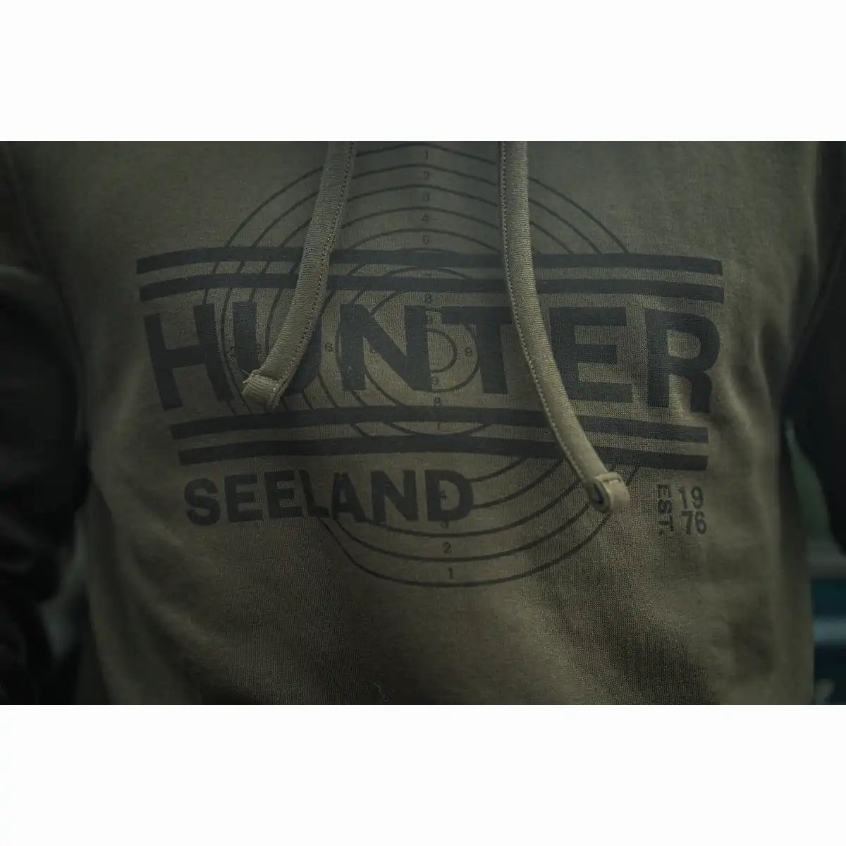 Seeland On Point Hoodie - Logo Close Up