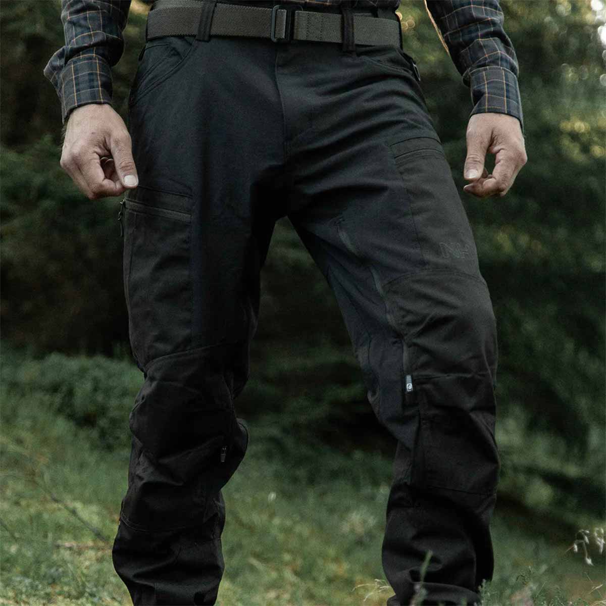 Northern Hunting Trond Pro Outdoor Trousers - Dark Green - Model