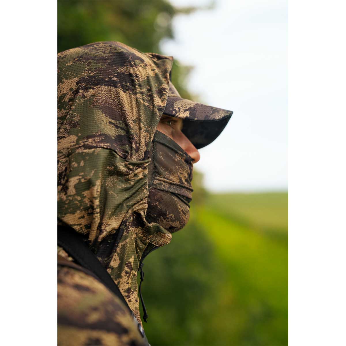 Harkila Deer Stalker Camo Cover Jacket - On Model